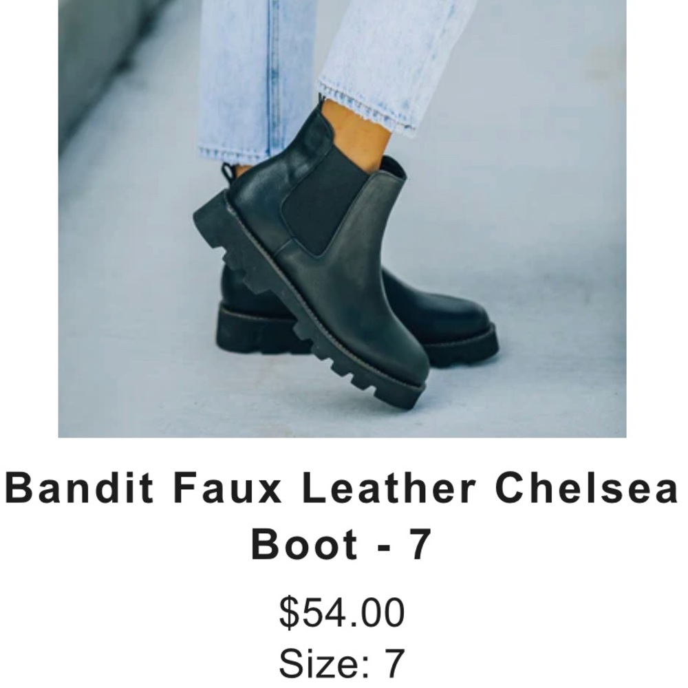 Vici Bandit Faux Leather Chelsea Boot- Size 7 Black